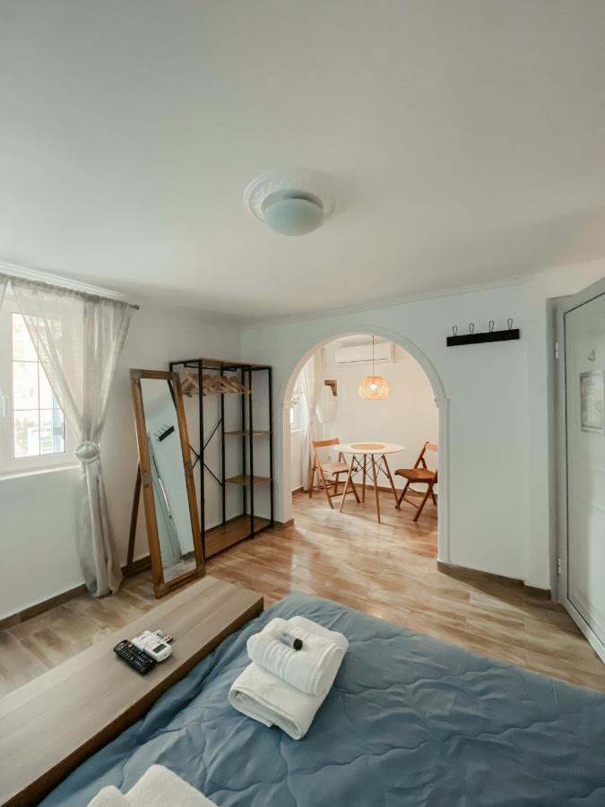 Isabella Suites: An Old Venetian Home Corfu  외부 사진